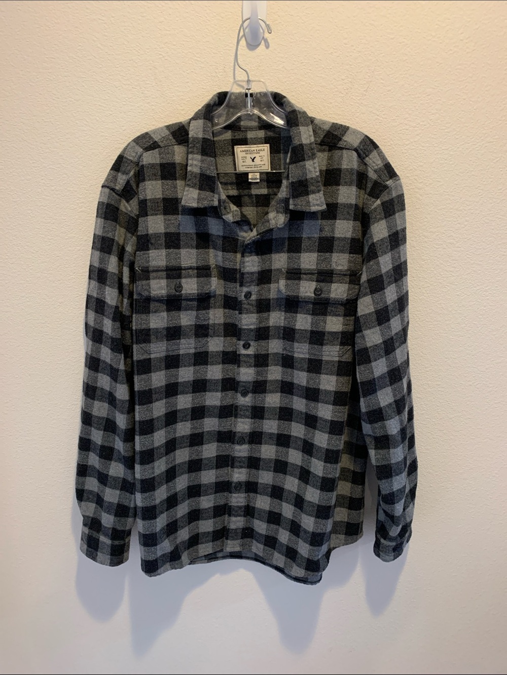 American Eagle Outfitters Gray and Black Plaid Button-Up Shirt Jacket